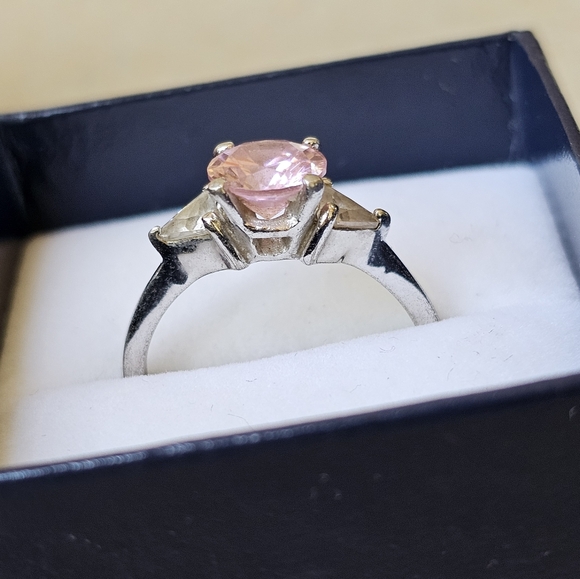 NEW Pink Simulated Diamond • Sterling Silver Art Deco Ring • size 7.5 - Picture 3 of 6